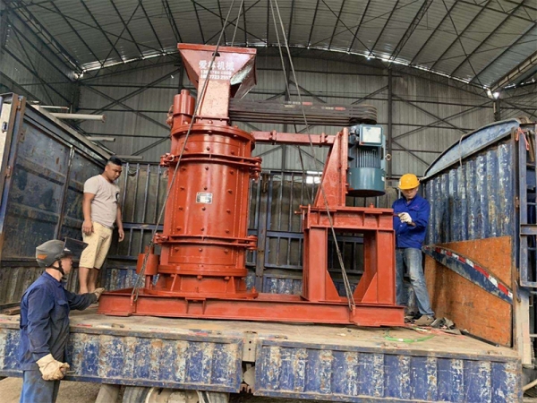 750-6甩錘磨機發(fā)廣西賀州粉體客戶(hù)